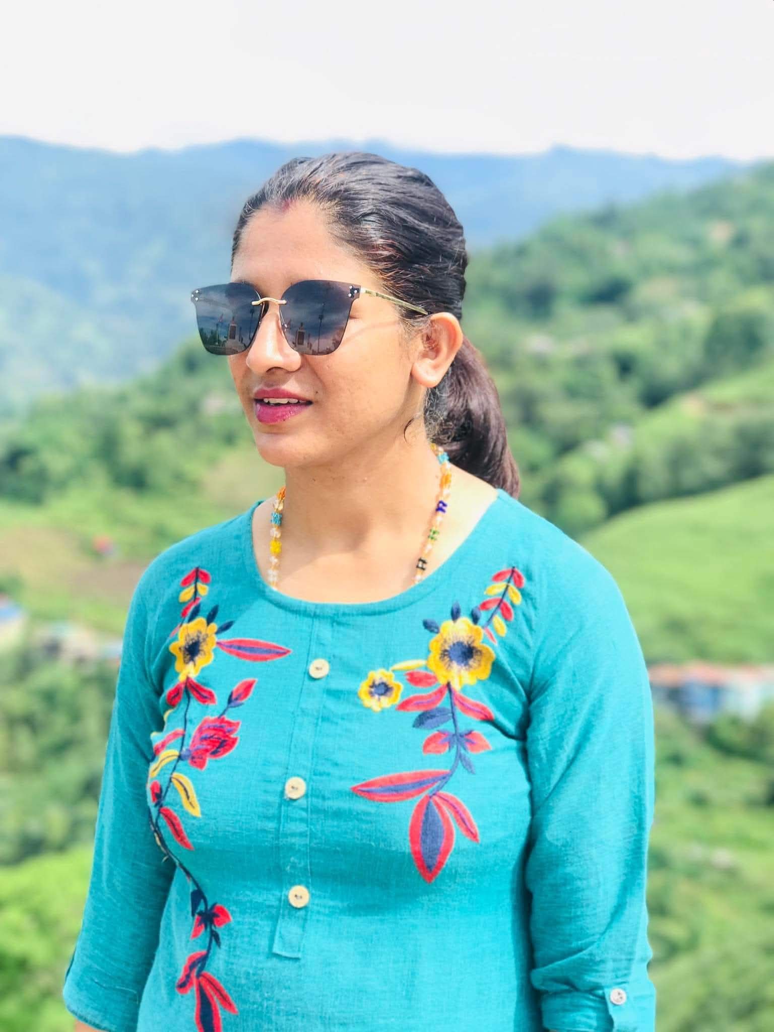लुना खतिवडा - प्रशासकीय अधिकृत